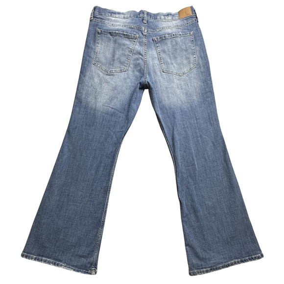 Aeropostale Jeans Womens 16 Blue High Rise Flare Stretch 5-Pocket Medium Wash - Picture 1 of 16